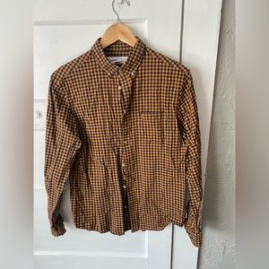Slim Fit Old Navy men’s checkered button up shirt.